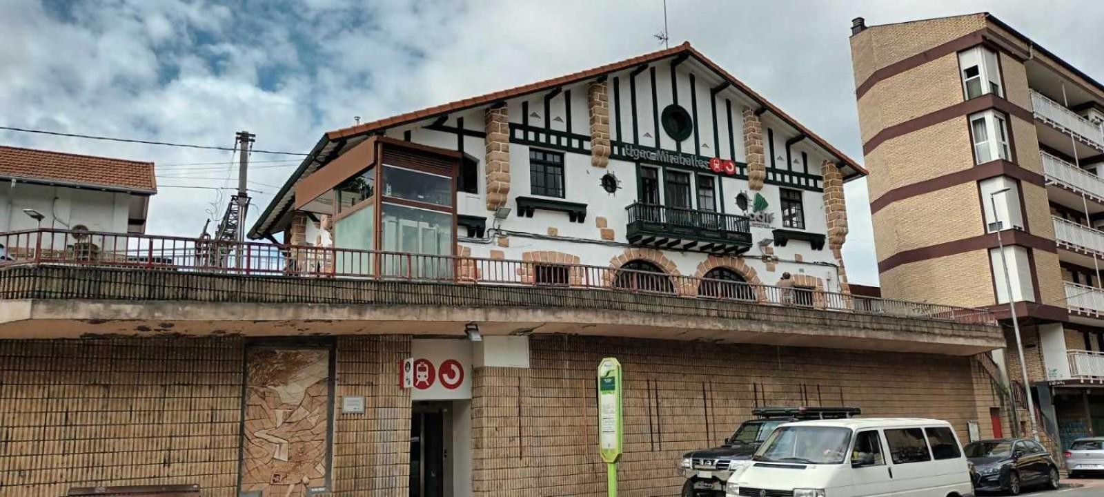 Piso Rio Nervion 15 Minutos Bilbao Διαμέρισμα Ugao-Miraballes Εξωτερικό φωτογραφία